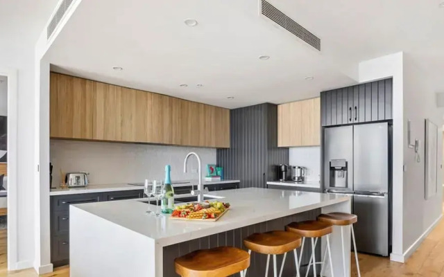 Beach Street Luxury 3 Bed With Beach Bay Views