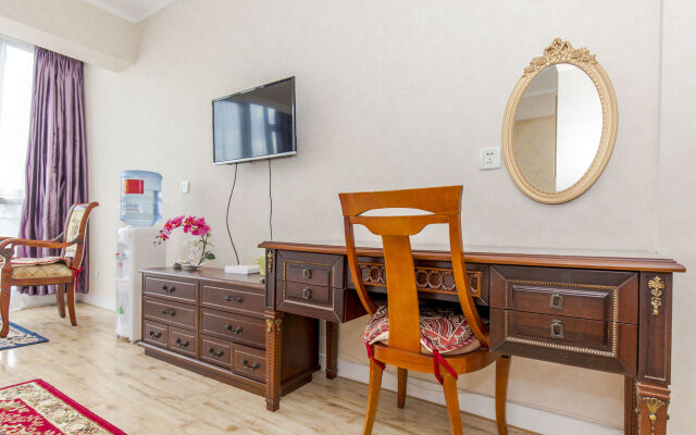 Lacasa Service Apartment