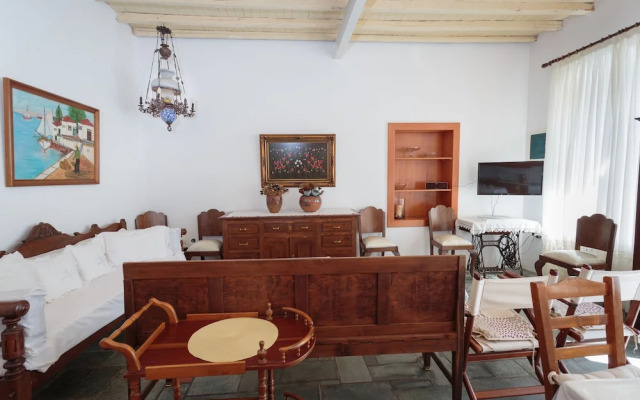 Marouso Villa Paros