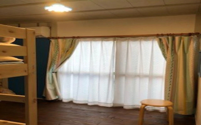 Guesthouse Yadokari – Guest Rooms – Imabari