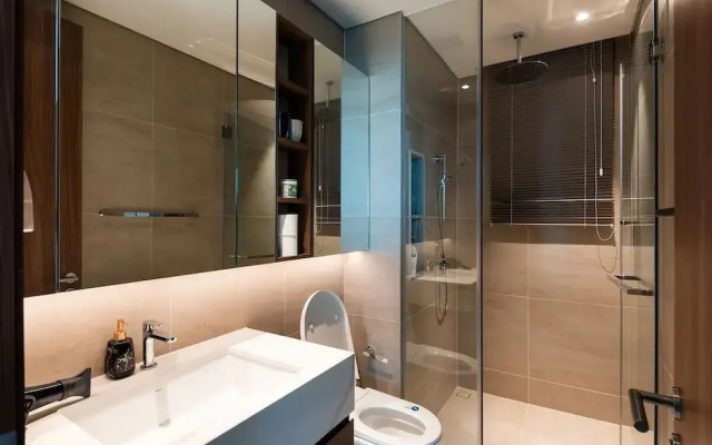Bluesky Zeit River Metropole Apt Hotel