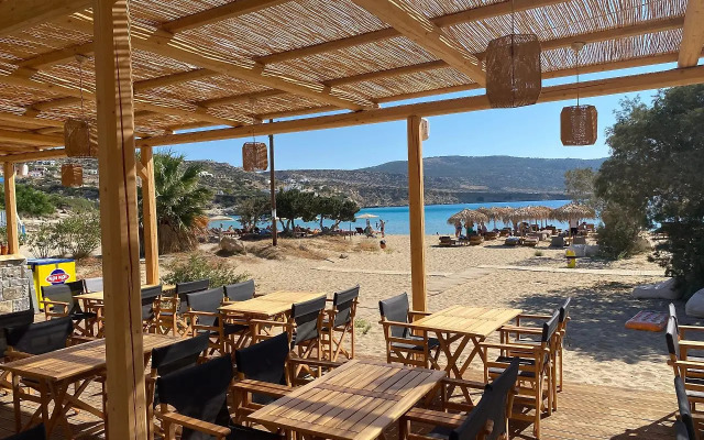 Helios Beach Hotel & Bungalows