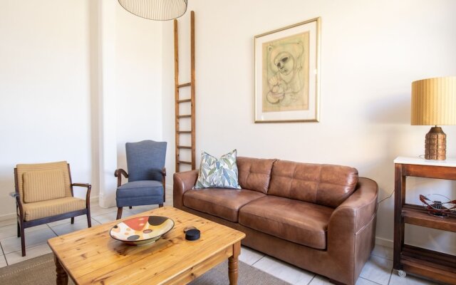 Searle's Manor - Apt 13