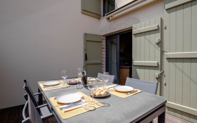 La Maison De La Petite Charriere