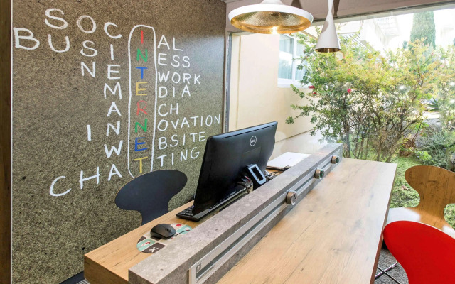 ibis Nimes Ouest