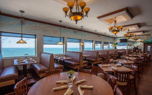 The Bay Inn at the Lani Kai