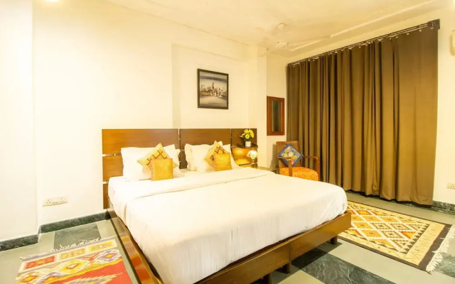 Opulent Antique 3br Villa in Gurugram