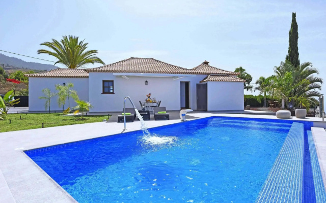 Villa Victoria