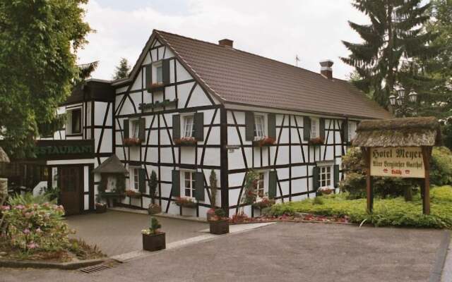 Hotel Meyer - Alter Bergischer Gasthof