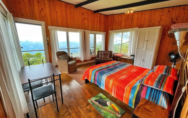 Reventazon River Mountain Lodge