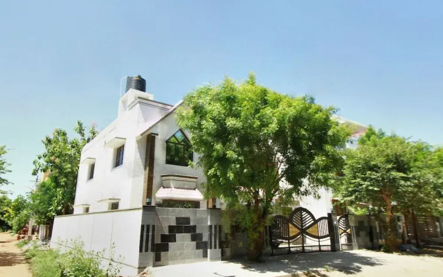 Oyo 18457 Anugraha Homestay