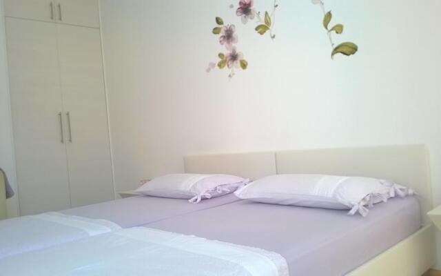 Apartment Small Pearl