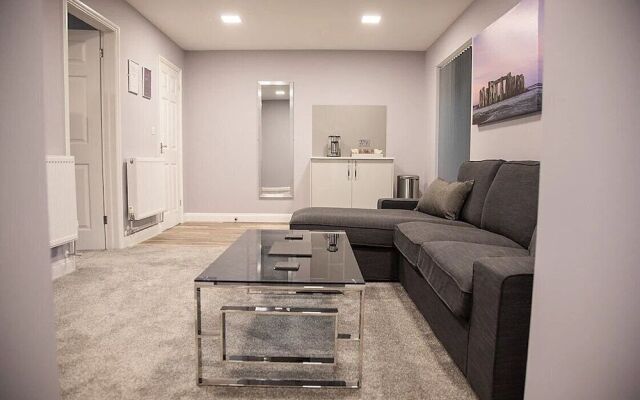 The Annexe @ Elmbank - Adults Only