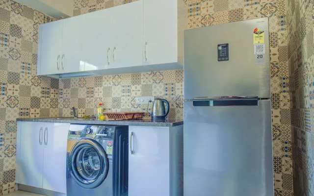 Alaya Stays Veera Marina 3 BHK Apartment