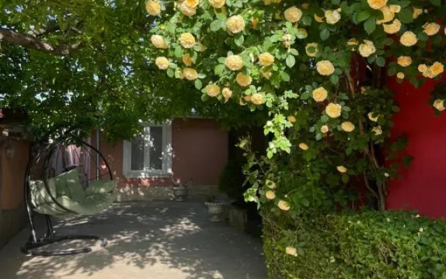 Red House Family Hotel