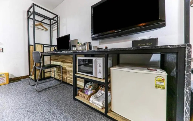 Business Hotel