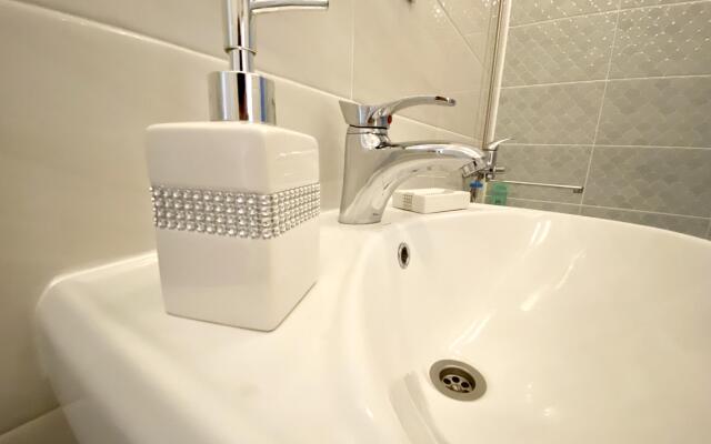 4 Сезона на улице Рудольфа Нуреева 10