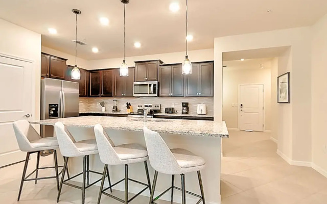 16037 Dream Vacation Family Home 5BD