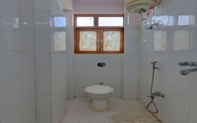OYO 15589 Hotel Kamdhenu