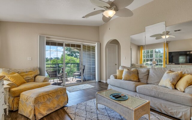 Golden Getaway 2 Bedroom Condo by RedAwning