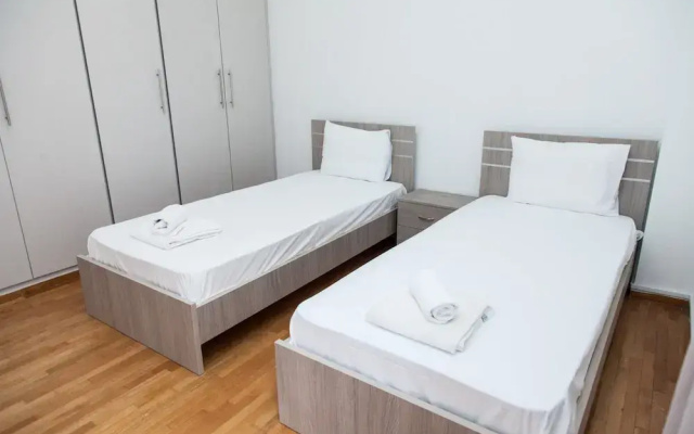 Glamorous Apt in central Athens