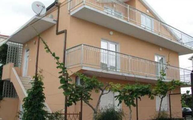 Apartments Roza