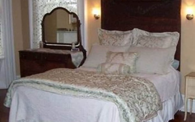 The Claremont House Bed & Breakfast