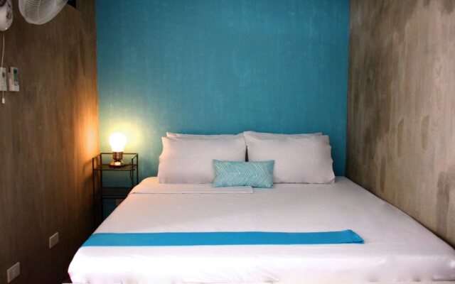 Boracay Balcony Inn