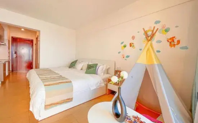 Fengyue Four Seasons Apartment Hotel (Yangjiang Hailing Island North Luowan Branch)