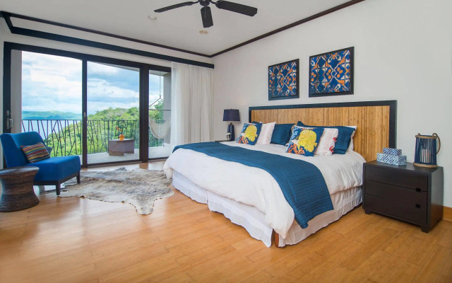 Papagayo Luxury