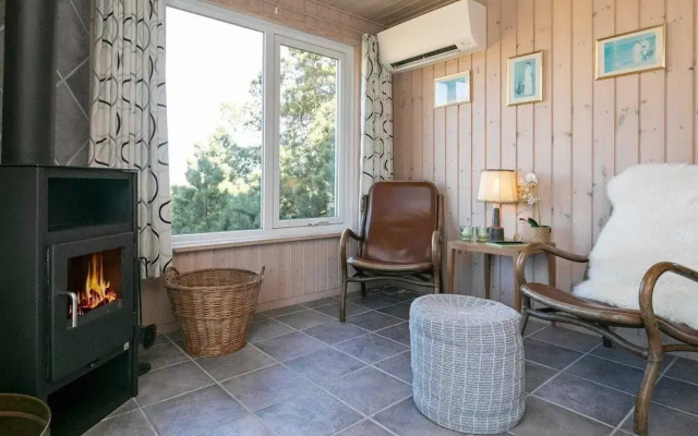 6 Person Holiday Home in Oksbol