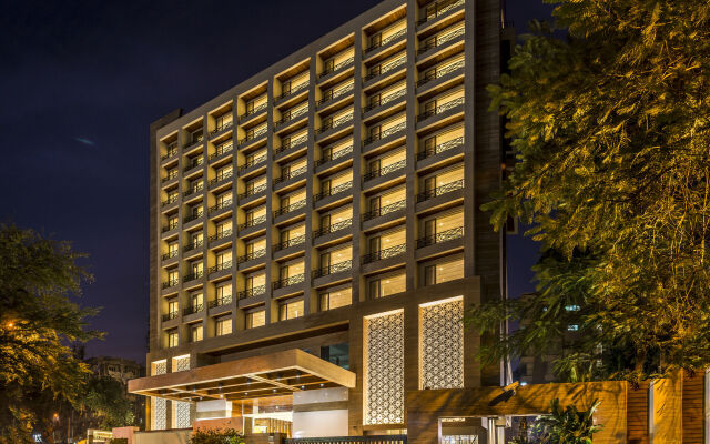 Genesis Hotel Near Mumbai Airport