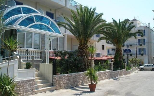 Hotel Tolo