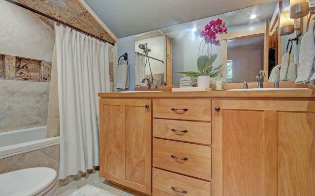 Riverhaus - 3 Br Home