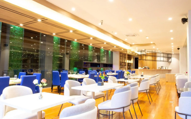 Le Srivaree Suvarnabhumi Airport Hotel