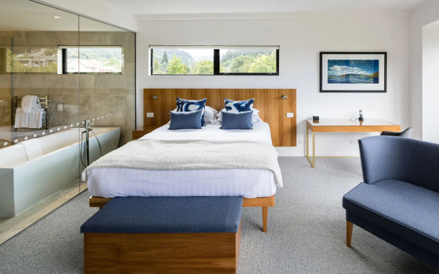 Queenstown Park Boutique Hotel