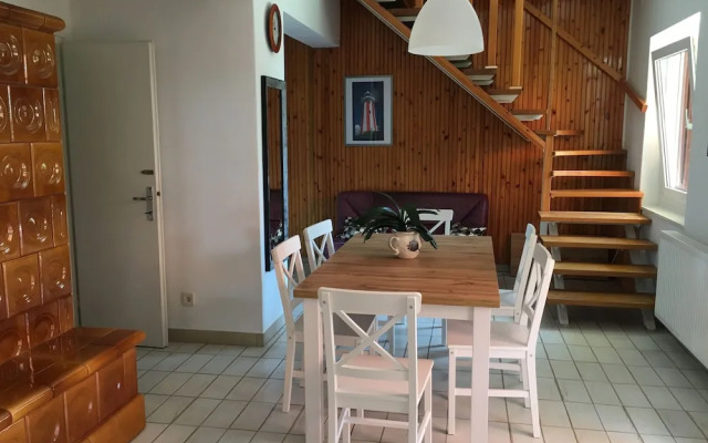Mella Holiday House