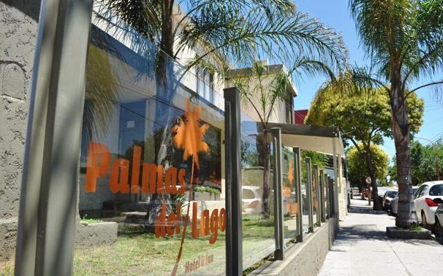 Hotel Palmas Del Lago