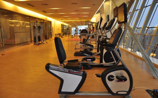 Regal Plaza Hotel & Residence Waigaoqiao
