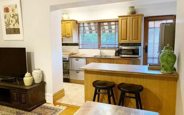 Hollidge House Apartments
