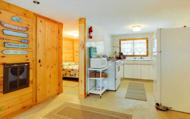 Pine Ridge Resort Cabin on Bass Lake w/ Dock!