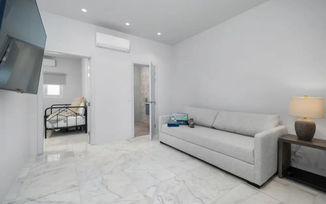 The Court Villa - 8 Bed 8 5 Bath