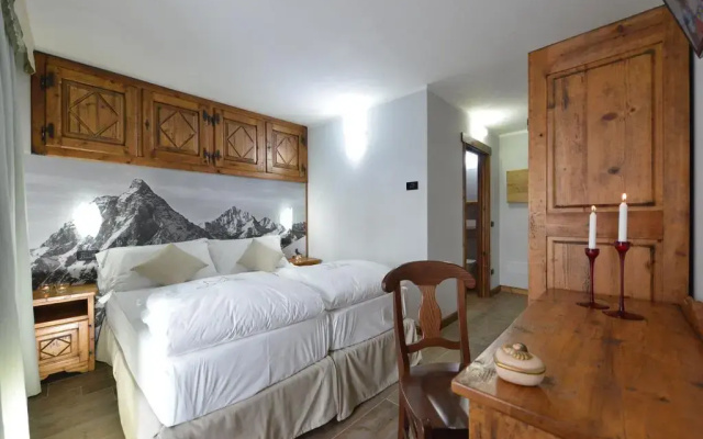 Mollino Rooms
