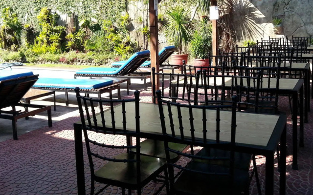 Marquis Hotel & Restaurant