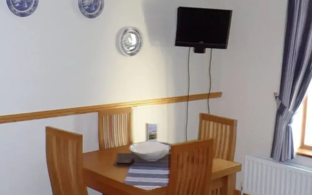 Double Room Ensuite Near Hillsborough Palaces