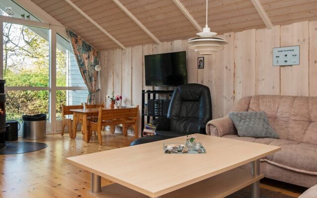 Homely Holiday Home in Juelsminde Near Sea