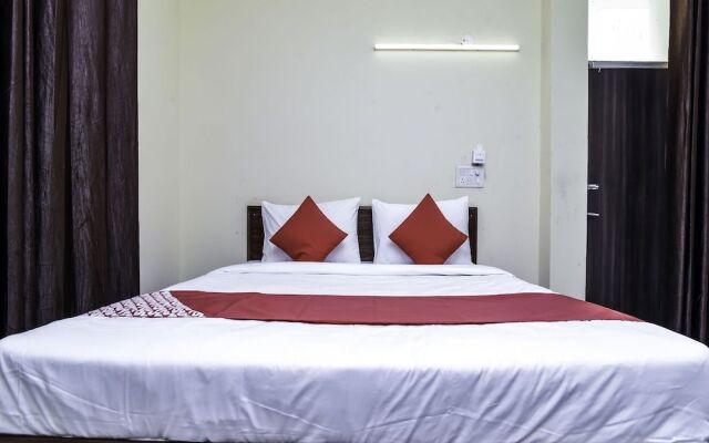 OYO 20031 Flagship Jaypee Hospital