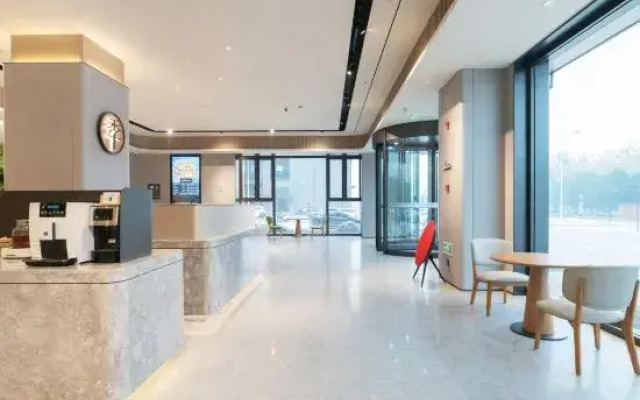 JI Hotel (Xinyangdong Railway Station)