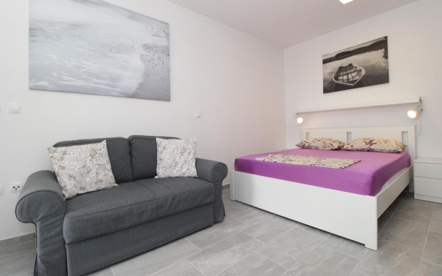 Studio apartment UGA - perfect location: SA6 Grgur Mandre, Island Pag