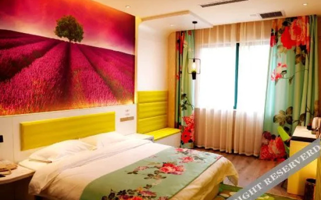 Super 8 Hotel (Dengzhou Fairview Garden Hospital of Traditional Chinese Medicine)